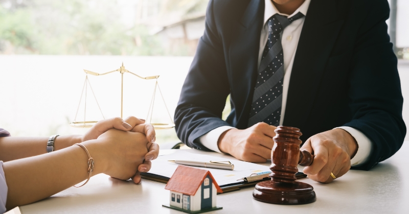 שירותים נלווים - הרבה מעבר לעסקאות