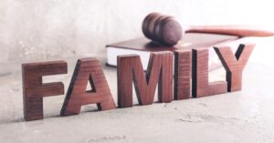 ניכור הורי לעת זקנה - כשהשפעה בלתי הוגנת חודרת לתוך המשפחה